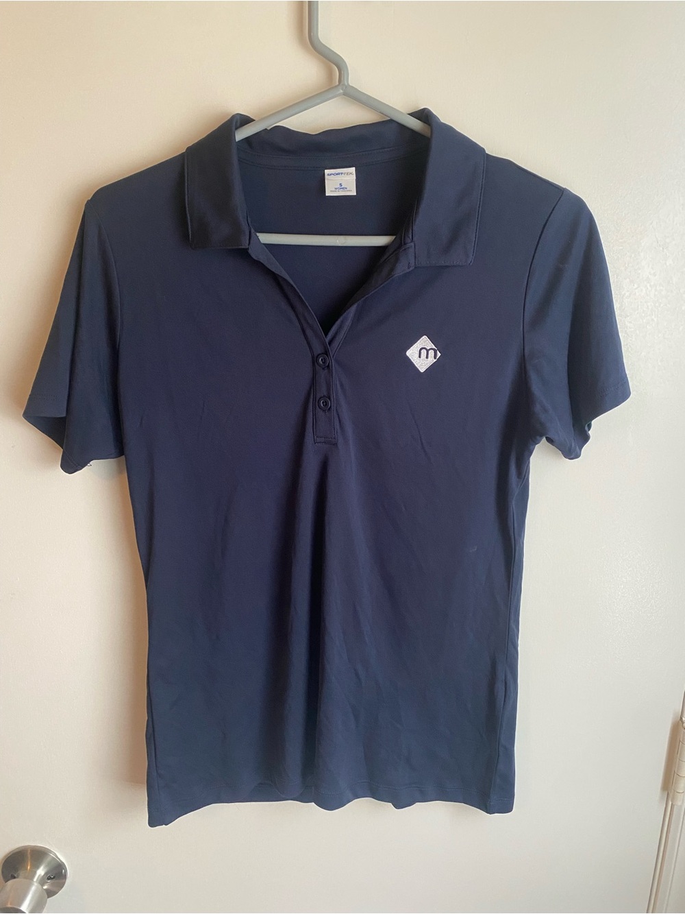 Bundle of 2 Women’s Moxie Pest Control D2D Employee Uniform Polo Tops